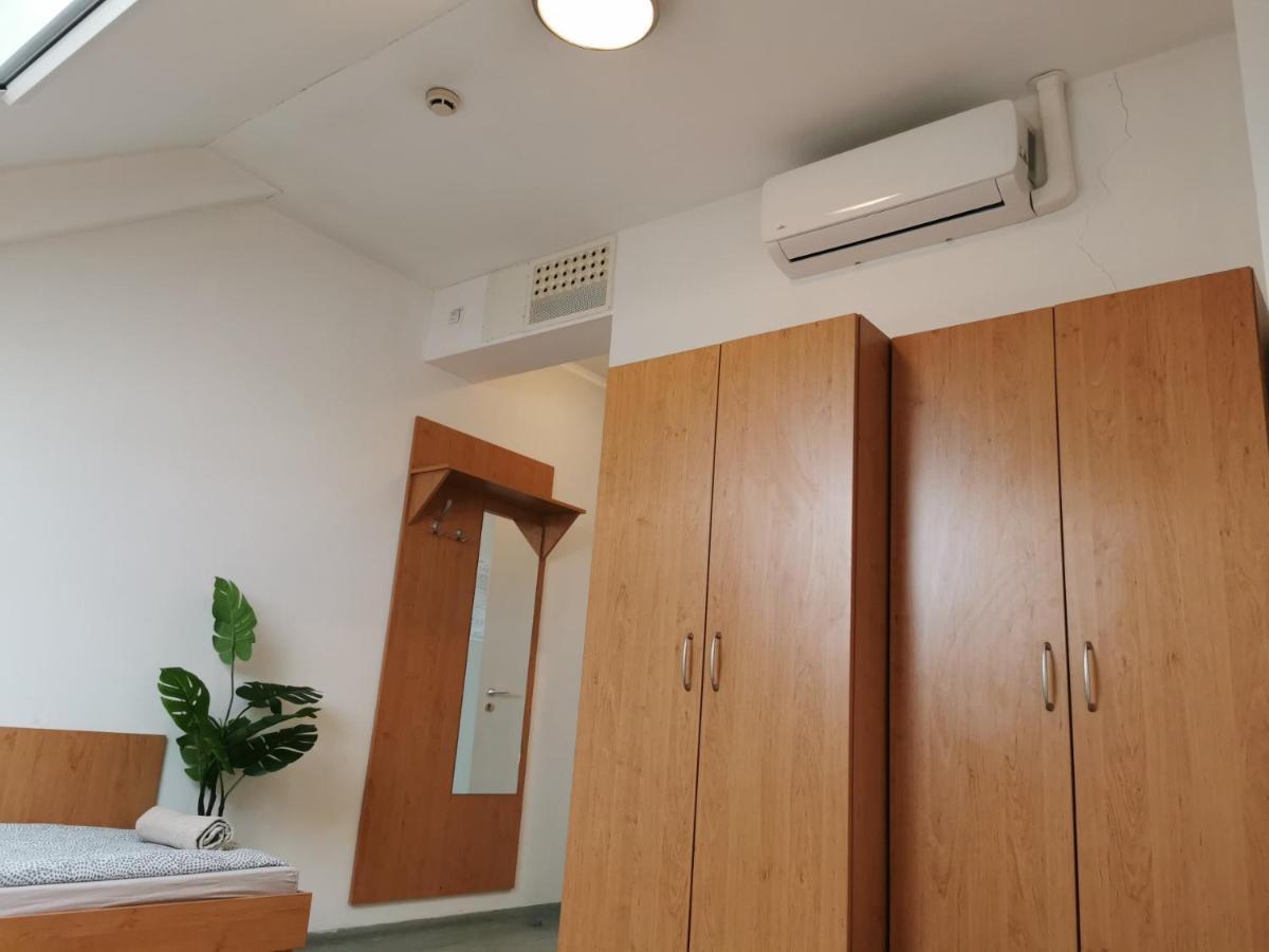 Хостел Hid Ifjusagi Szallo Дунауйварош Экстерьер фото